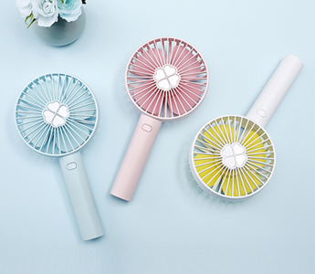 「よつば」≪全3色：ブルー、ピンク、ホワイト≫